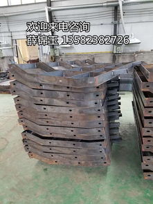 水泥防撞墙模具筋板加固,预制防撞墙模具行业突出制造