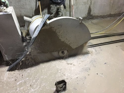 辽宁防撞墙切割如何拆除高速公路防撞墙