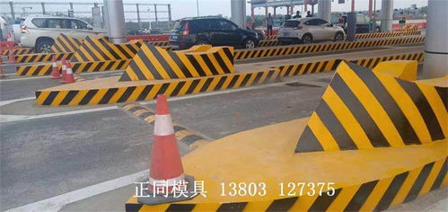 防撞岛钢模具 润达模具 厂家供货